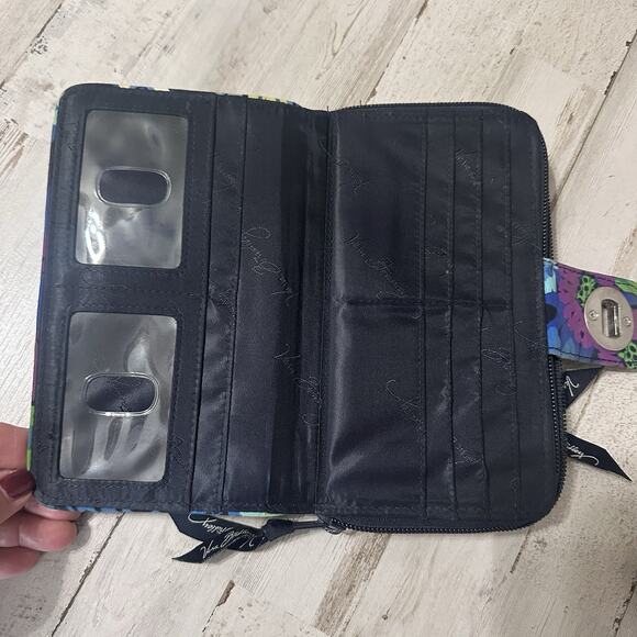 Vera Bradley Wallet Zip Around Turn Lock Midnight Blues Quilted Trendy Fabric - Picture 4 of 5